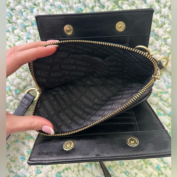 Black with Gold Detail Steve Madden Smaller Crossbody. Multiple Compartments - Picture 4 of 13